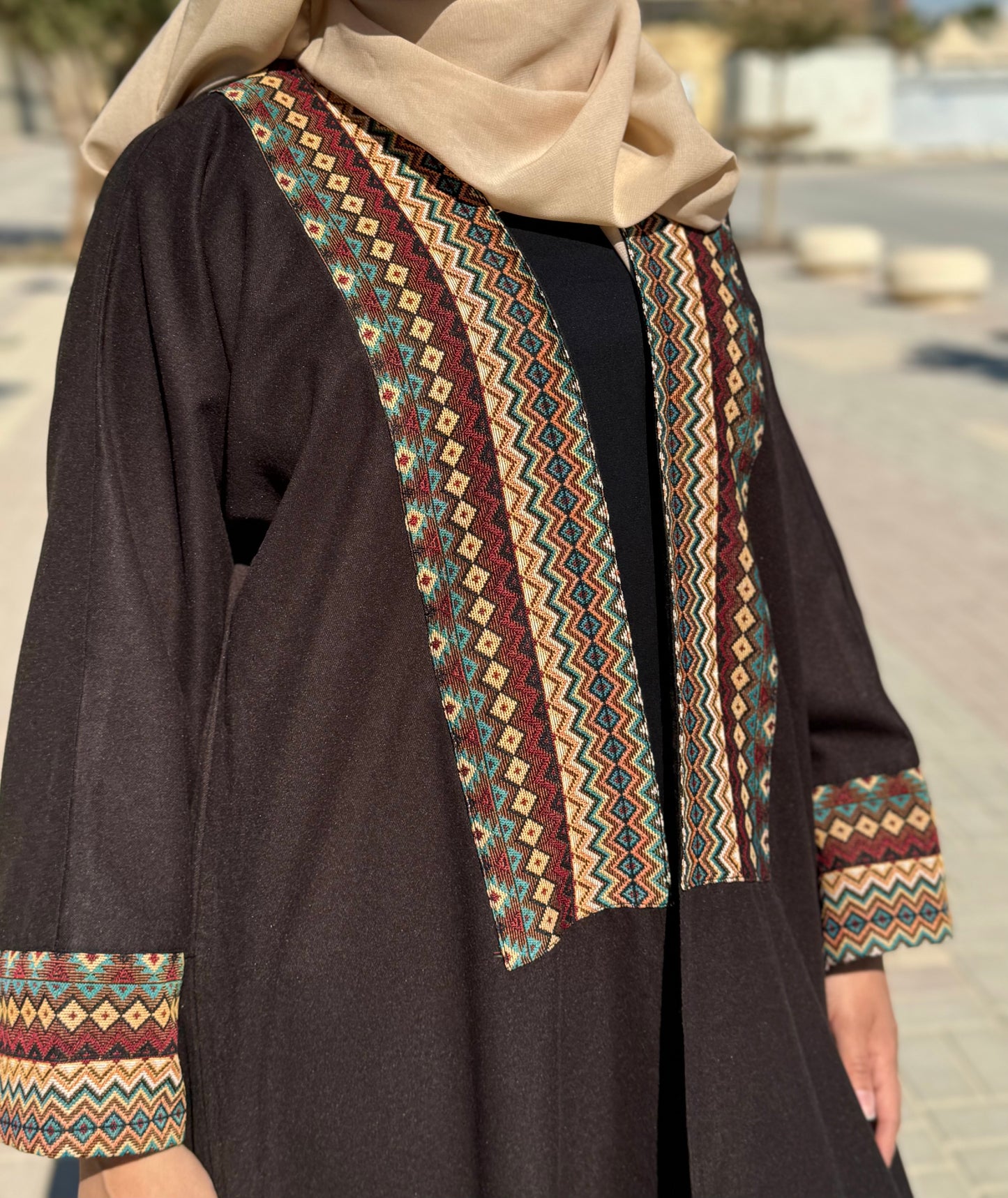 Sadu Winter Abaya - Deep Brown