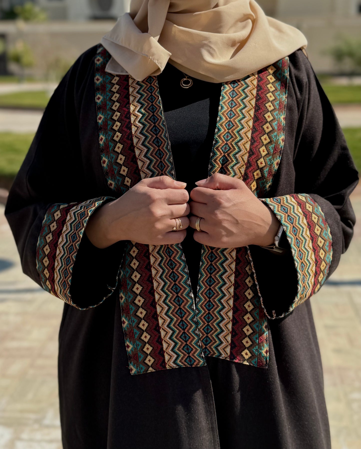 Sadu Winter Abaya - Deep Brown