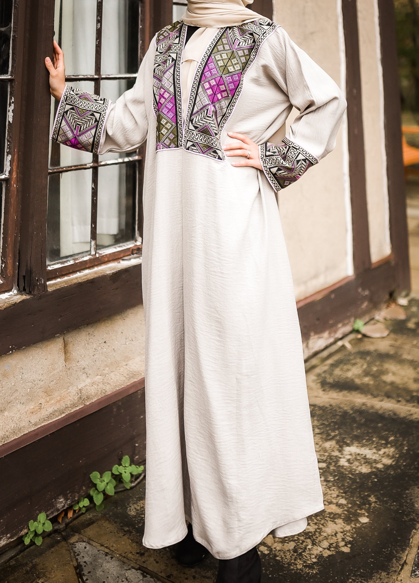 Beige Tatreez Abaya