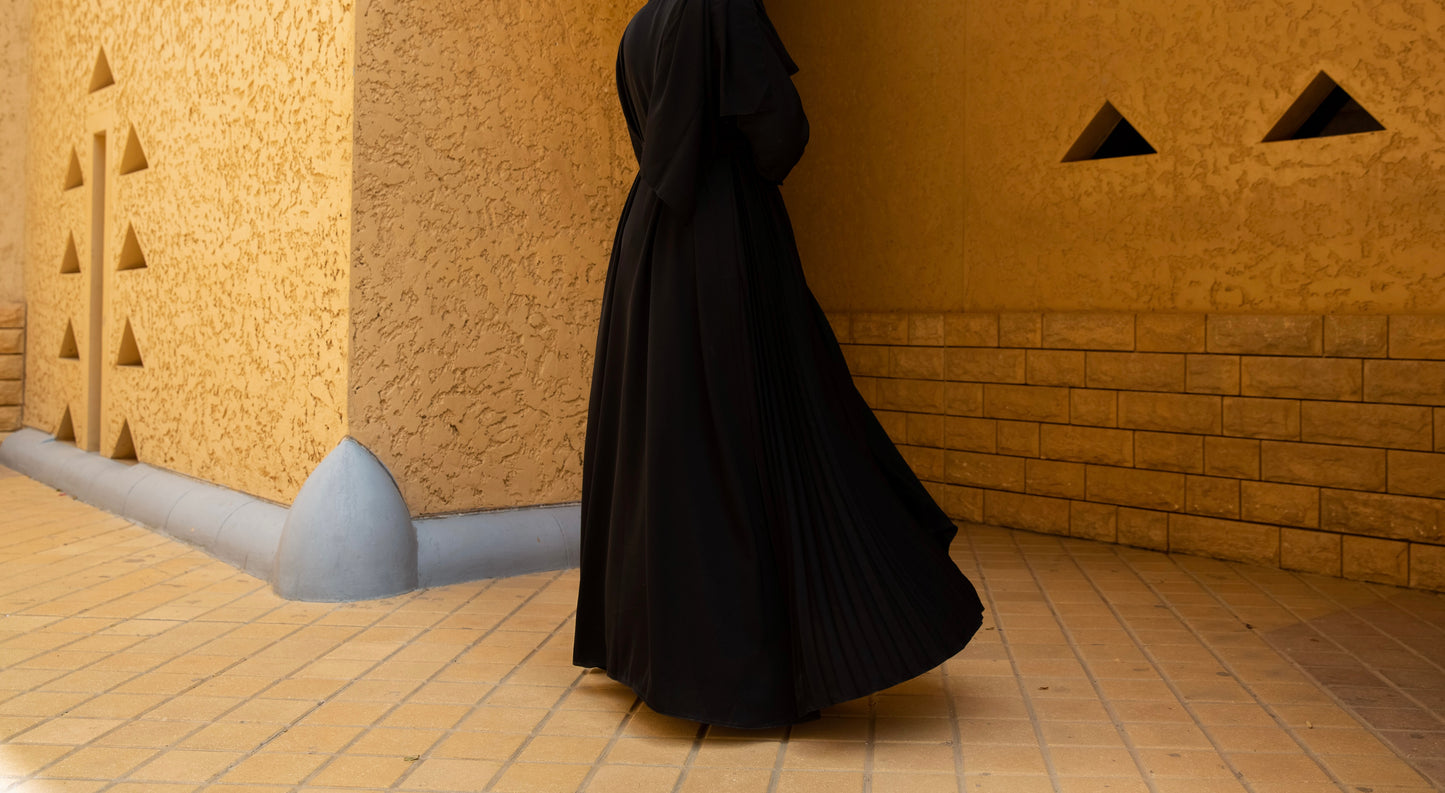 Pleated Abaya - Black