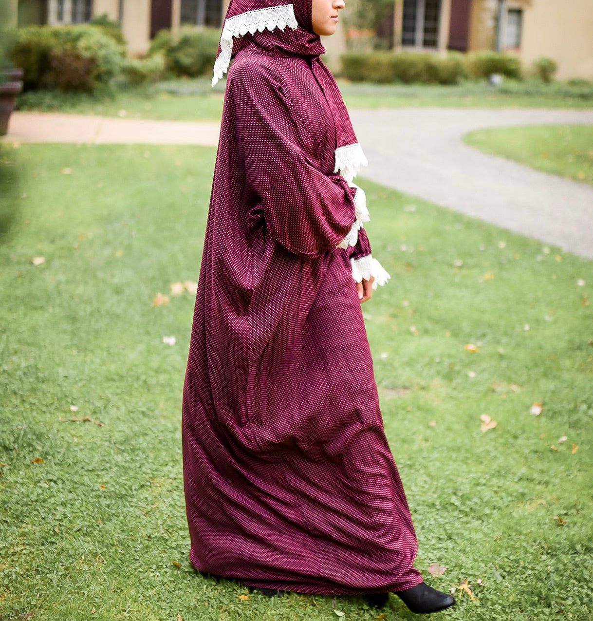 Prayer Gown Youth - Maroon Polka Dot