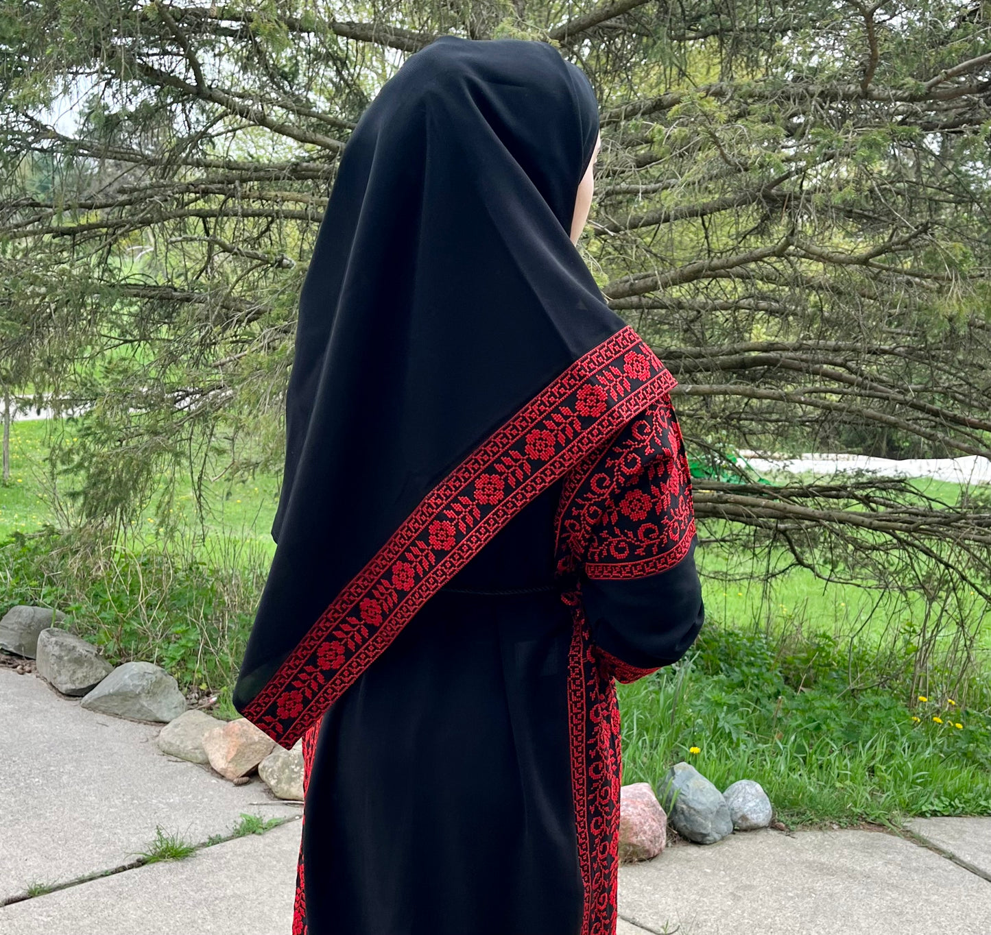 TRADITIONAL TATREEZ ABAYA