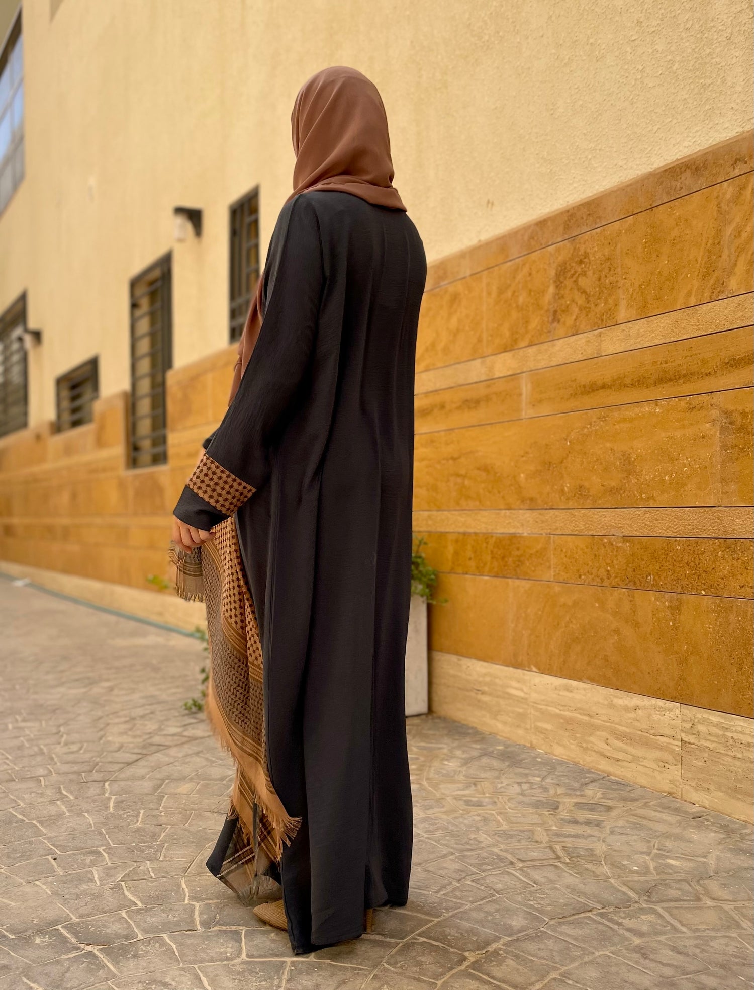 Desert Shawl Abaya - Main Image
